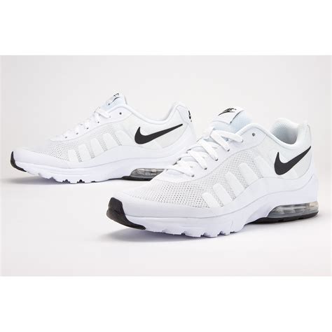 ladies black nike sneakers|Nike tekkies black and white.